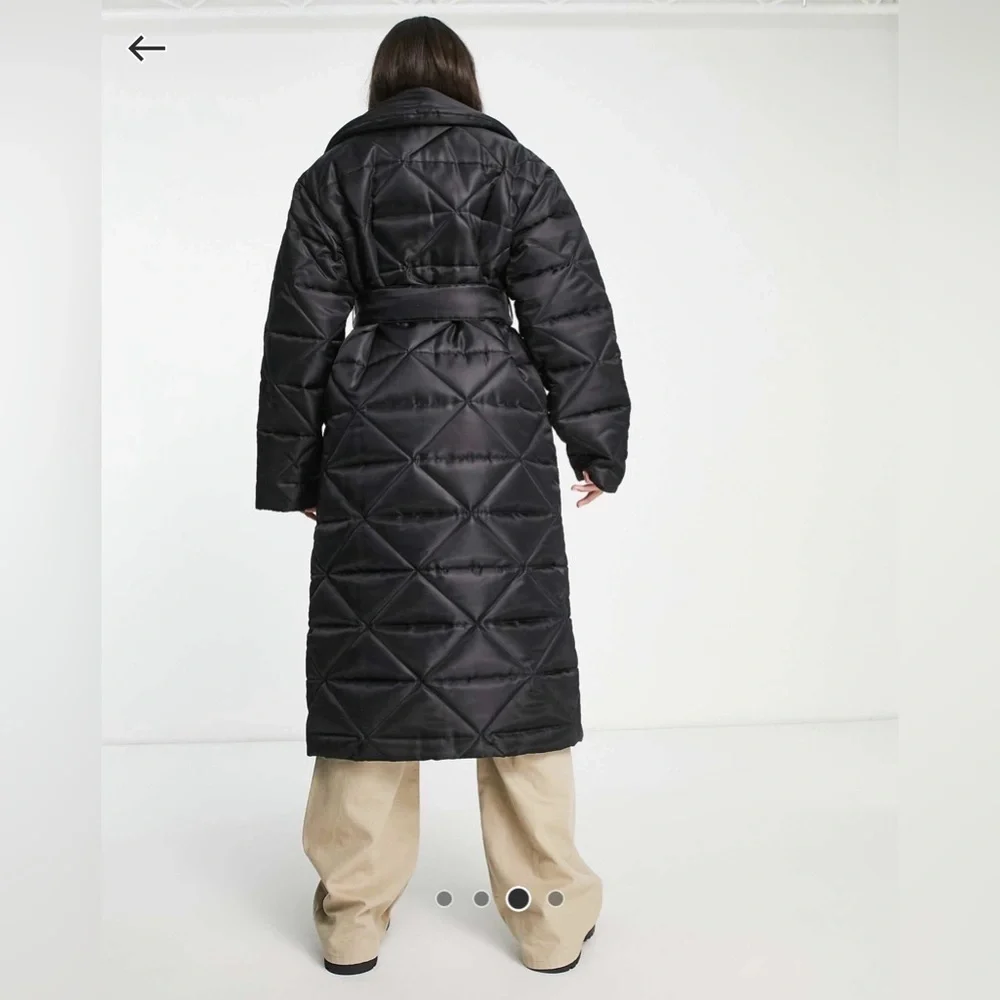 Oversized ASOS DESIGN nylon quilted maxi puffer coat in black - Picture 2 of 10